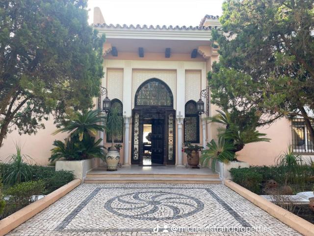 Chalet, Bahía Dorada, Estepona