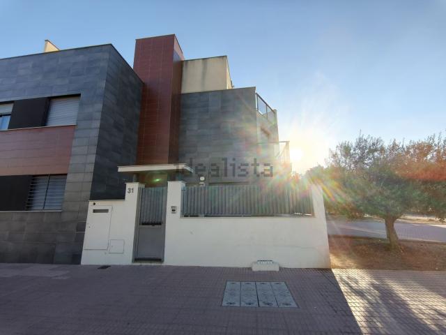 Chalet, Zona Estación Universidad, Castellón de la Plana / Castello de la Plana