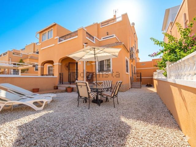 Chalet, Zona Lago Los Almendros, Orihuela