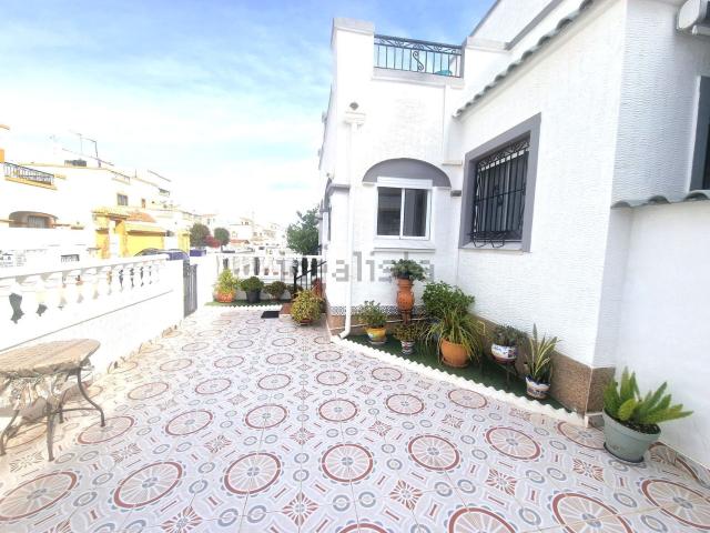 Chalet, Zona Lago Los Almendros, Orihuela