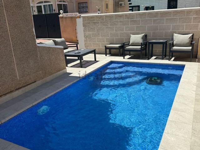 Chalet, Zona Lago Los Almendros, Orihuela