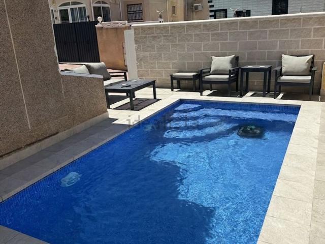 Chalet, Zona Lago Los Almendros, Orihuela