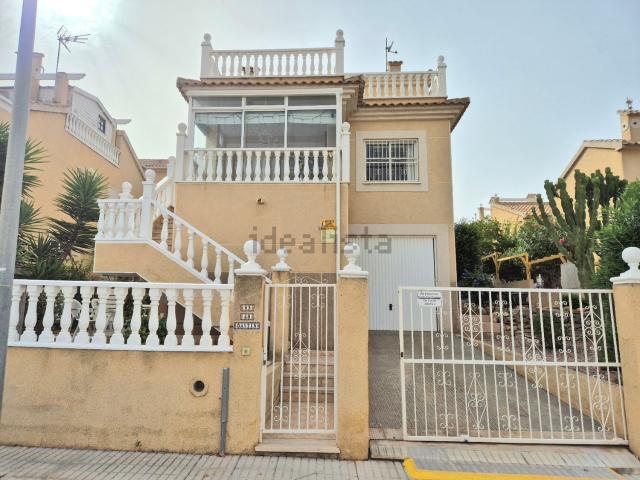 Chalet, Zona Lago Los Almendros, Orihuela