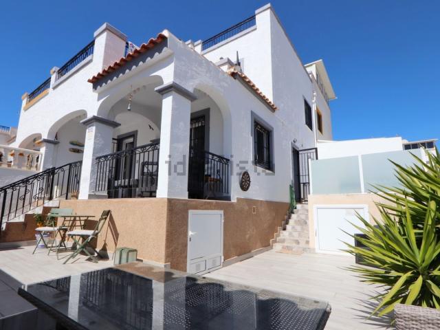 Chalet, Zona Lago Los Almendros, Orihuela