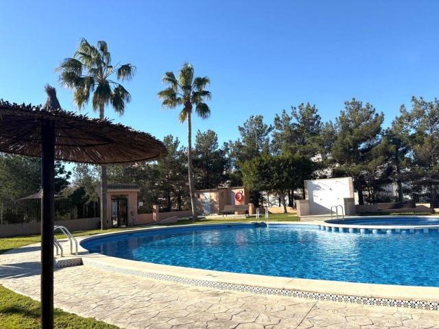 Chalet, Zona Lago Los Almendros, Orihuela