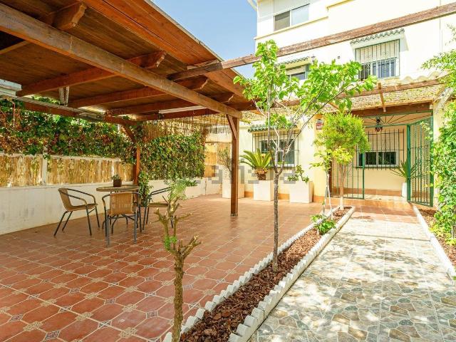 Chalet, Zona Lago Los Almendros, Orihuela