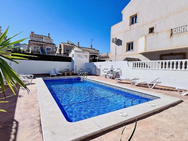 Chalet, Zona Lago Los Almendros, Orihuela