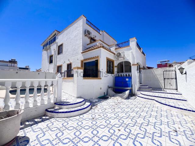 Chalet, Zona Lago Los Almendros, Orihuela