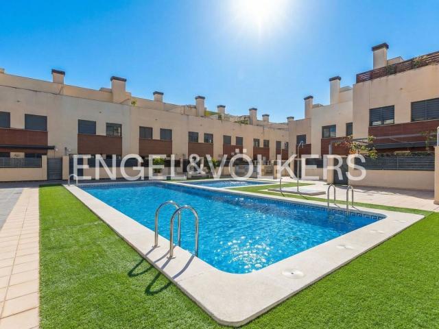 Chalet, Zona Pau Lledó, Castellón de la Plana / Castello de la Plana