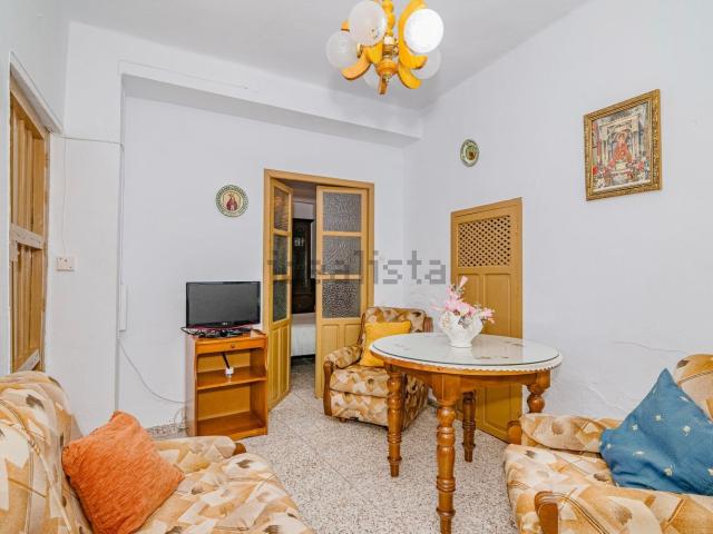 Chalet, Zagra