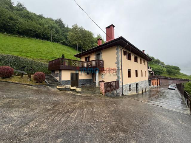 Chalet, Zaldibia