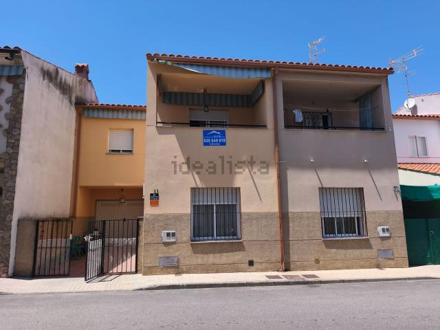 Chalet, Zarza la Mayor