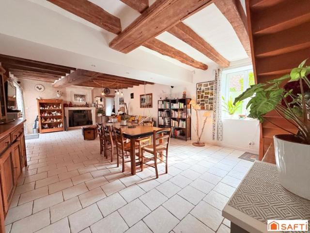 Chaleureuse maison au coeur du village