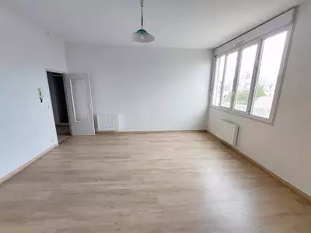 Chalon sur Saône 71100 Achat / Vente appartement 2 pièces t2 au dernier étage
