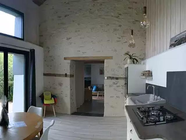 Chalonnes sur Loire 49290 Location maison 5 pièces t5 au dernier étage