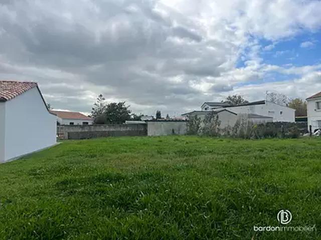 Challans 85300 Achat / Vente terrain au dernier étage