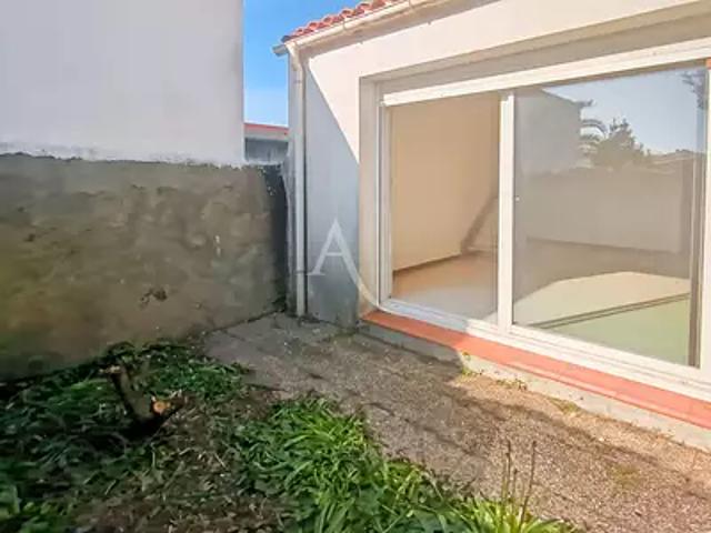 Challans 85300 Achat / Vente appartement 1 pièce t1 au dernier étage