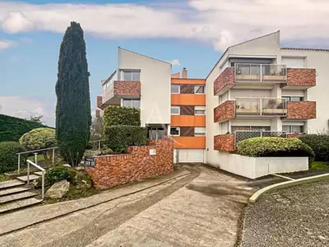 Challans 85300 Achat / Vente appartement 1 pièce t1 au dernier étage terrasse