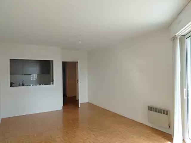 Challans 85300 Achat / Vente appartement 2 pièces t2 au dernier étage