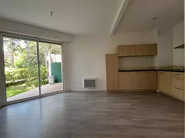 Challans 85300 Achat / Vente appartement 3 pièces t3 cave