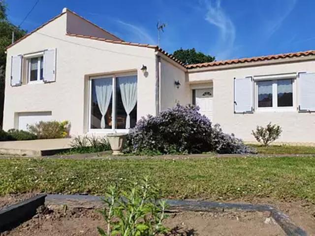 Challans 85300 Achat / Vente maison 4 pièces t4 jardin terrasse
