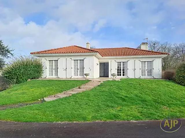 Challans 85300 Achat / Vente maison 5 pièces t5 au dernier étage terrasse