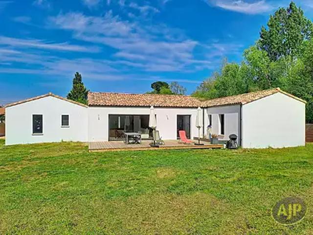 Challans 85300 Achat / Vente maison 5 pièces t5 au dernier étage terrasse