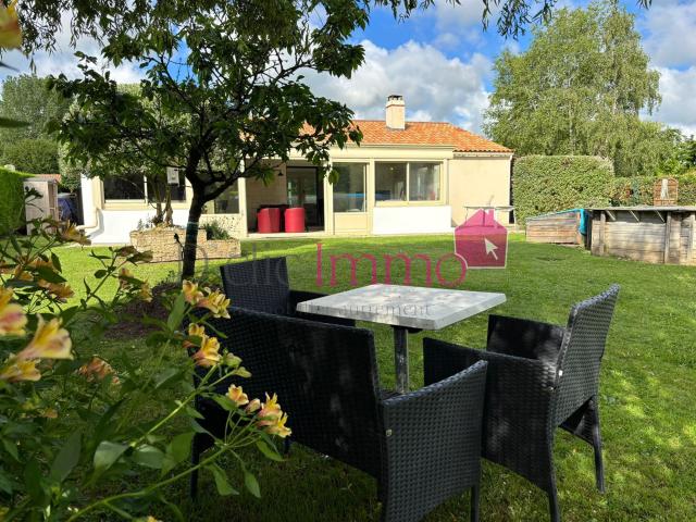Challans Maison 3 chambres + un bureau terrain clos 133m² Challans