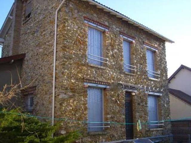 CHAMBOURCY LOCATION MAISON