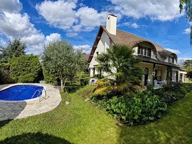 Chambourcy 78240 Achat / Vente maison 10 pièces t10 piscine
