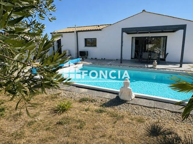 Chambon maison contemporaine de plain pied avec piscine