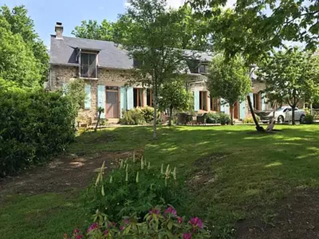 Chamberet 19370 Achat / Vente maison 10 pièces t10 piscine balcon