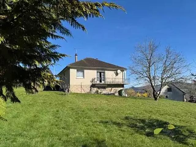 Chamberet 19370 Achat / Vente maison 3 pièces t3 terrasse cave