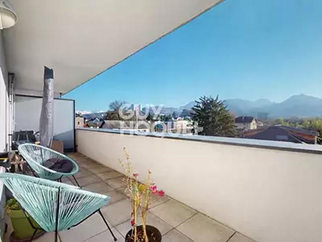 Chambéry 73000 Achat / Vente appartement 2 pièces t2 au dernier étage