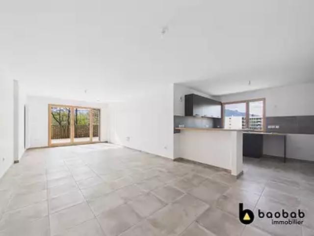 Chambéry 73000 Location appartement 5 pièces t5 terrasse