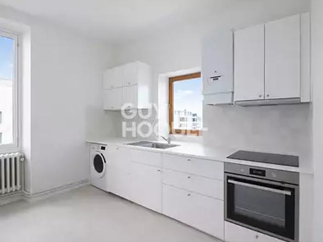 Chambéry 73000 Location appartement 5 pièces t5 au dernier étage cave
