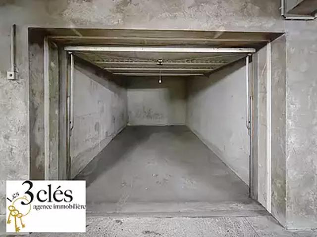 Chambéry 73000 Location parking au dernier étage