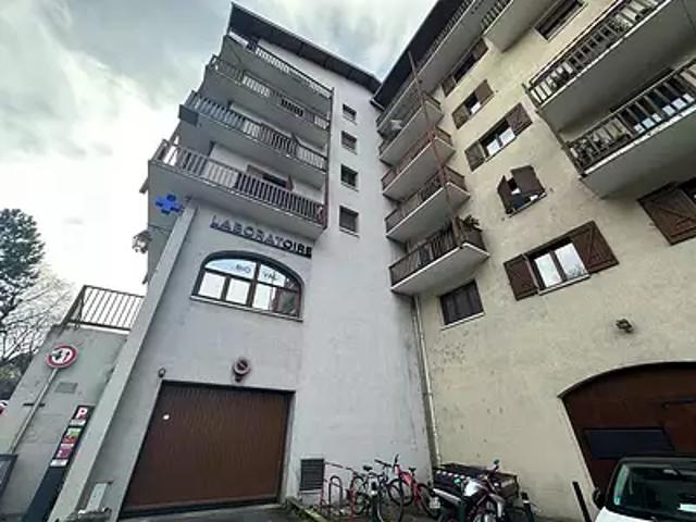 Chambéry 73000 Location parking parking