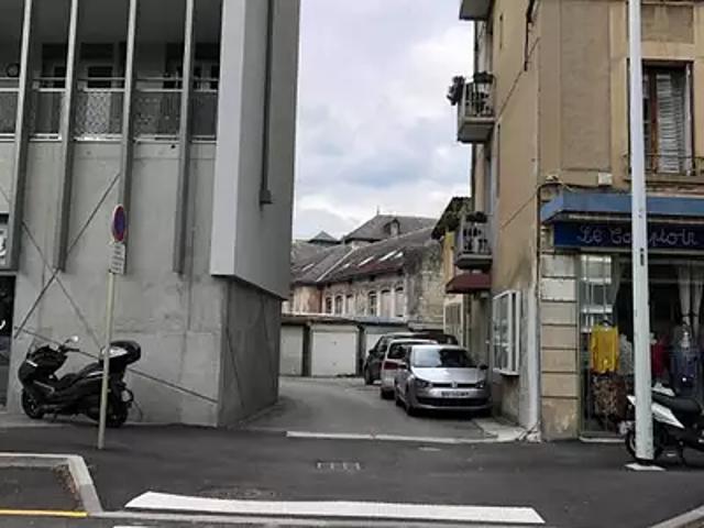 Chambéry 73000 Location parking