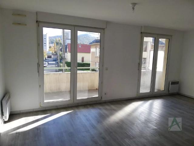 CHAMBERY T1 + balcon