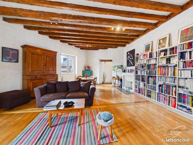 Chambéry cœur historique – Appartement T5 de 150 m² au charme exceptionnel