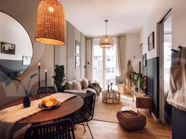 CHAMBESHI 2 rooms apartment with Balcony in Tiergarten Berlin
