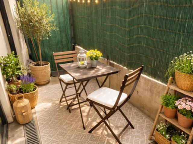 CHAMBLY F2 EN REZ DE JARDIN