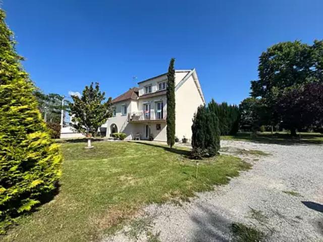Chamblet 03170 Achat / Vente maison 8 pièces t8