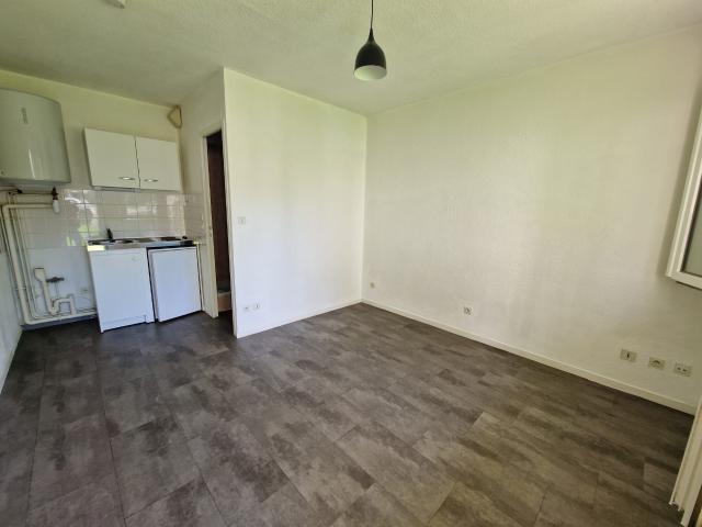 CHAMBRAY LES TOURS STUDIO 16.10m2 proche FAC GRANDMONT