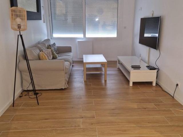 CHAMBRE MEUBLE