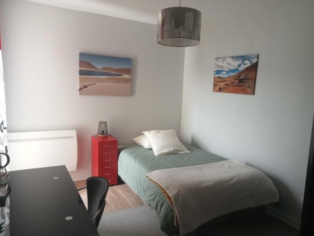 Chambre meublée 13m2 quartier gratte ciel Villeurb