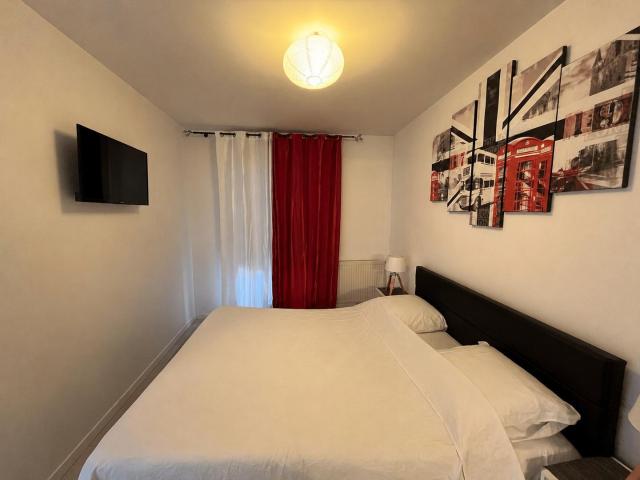 Chambre meublée 20 m² – Face gare Franconville