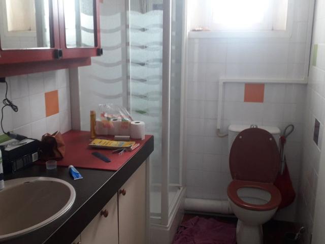 Chambre meublée