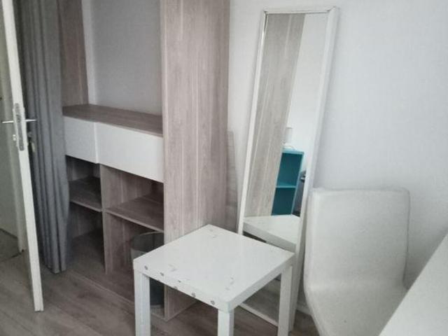 Chambre meublee